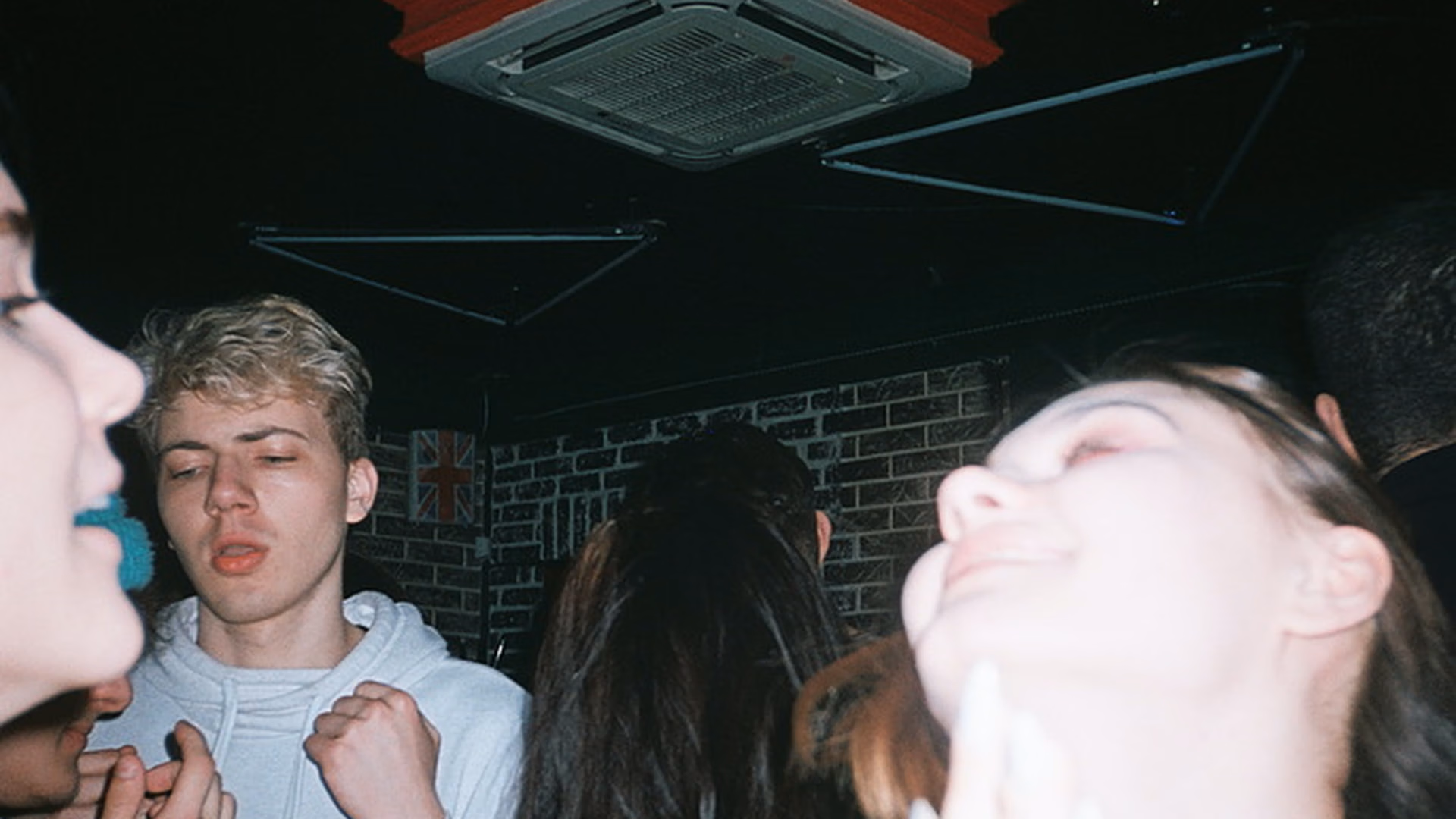 alina-perekatenkova-68Bij6jG7_Y-unsplash-1672145546