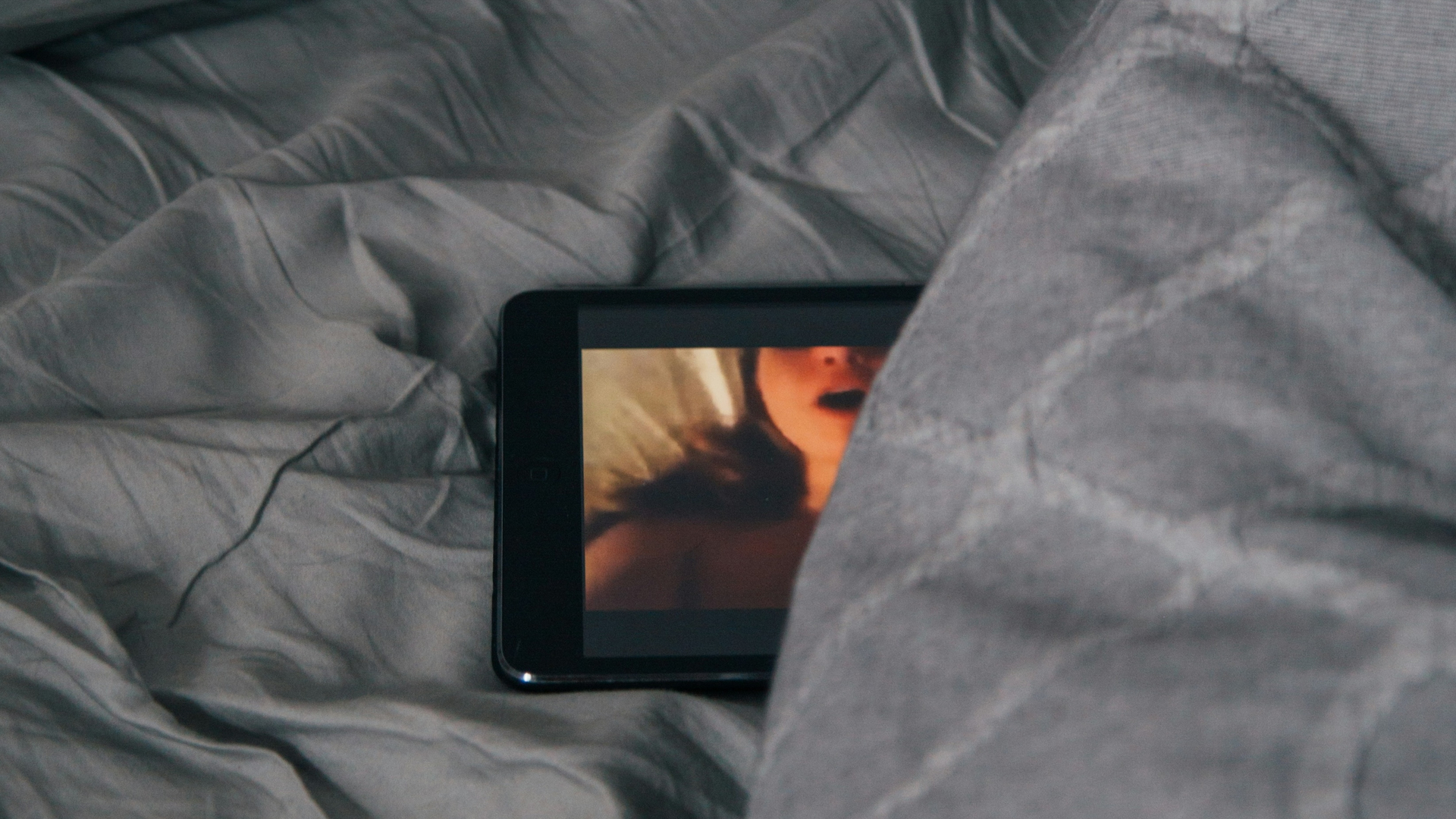 charlesdeluvio-Wsk3dxGJphc-unsplash-1716885965