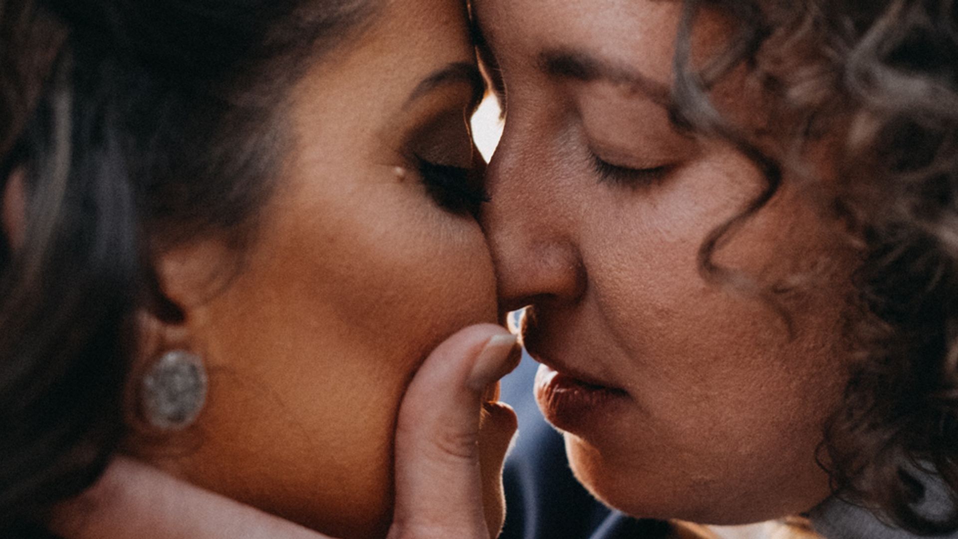 vrouwen die met vrouwen seksen